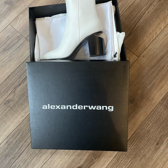 NIB! Alexander Wang White ‘Anna’ Bootie, size 40 - Picture 8 of 10